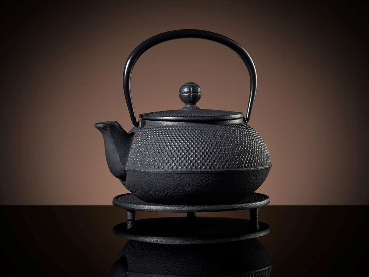 Mikado Teapot & Trivet in Black (600ml)