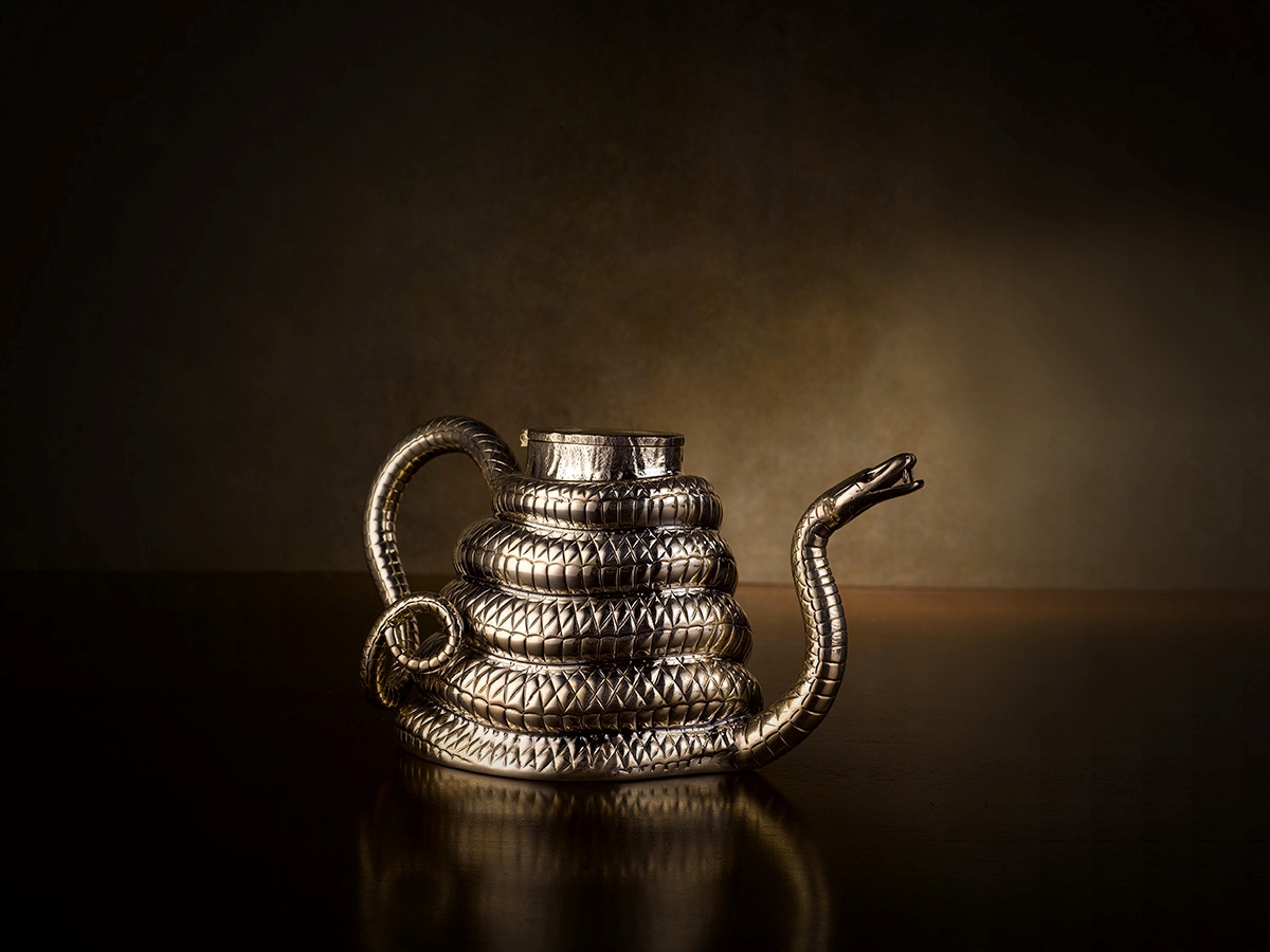 Sahara Teapot with Silver Plating