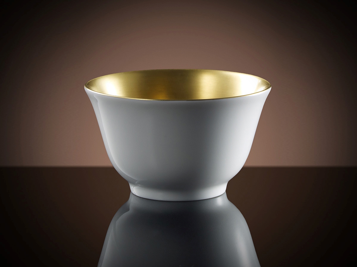 Glamour Tea Bowl in Gold and White