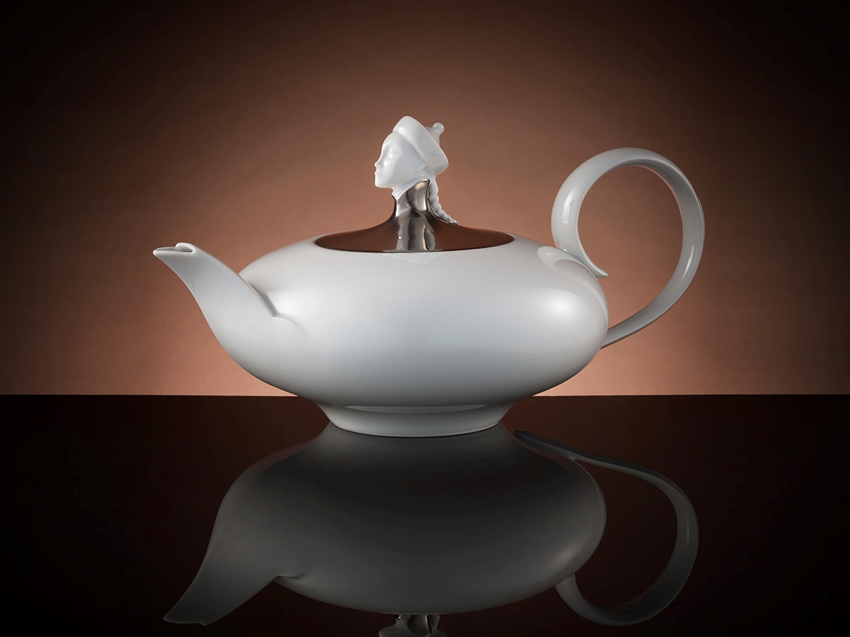 Chinoiserie Teapot in Platinum